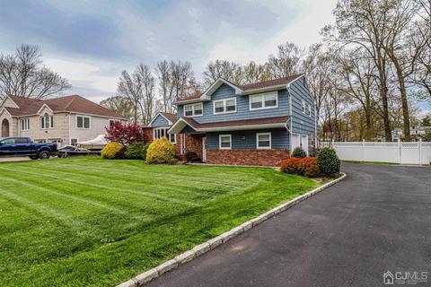 28 Wheatsheaf Rd, Clark, NJ 07066 photo 2