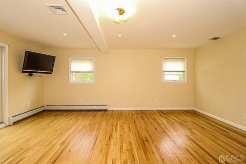 28 Wheatsheaf Rd, Clark, NJ 07066 photo 29