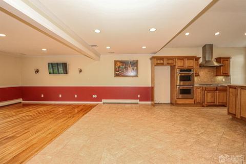 28 Wheatsheaf Rd, Clark, NJ 07066 photo 15