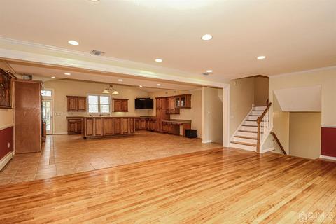 28 Wheatsheaf Rd, Clark, NJ 07066 photo 13