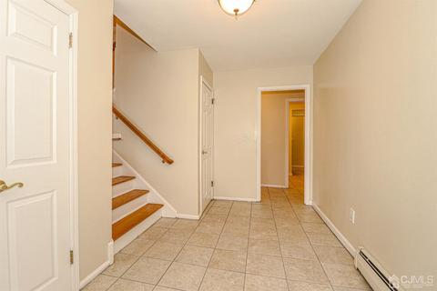28 Wheatsheaf Rd, Clark, NJ 07066 photo 7