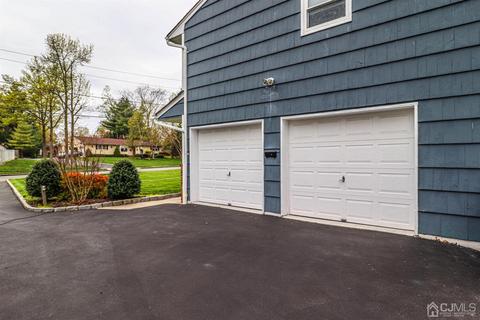 28 Wheatsheaf Rd, Clark, NJ 07066 photo 4
