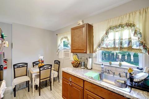 15 Washington Ave, Middlesex, NJ 08846 photo 19