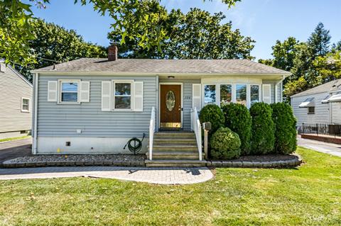 324 Codrington Pl, Bound Brook, NJ 08805 photo 1