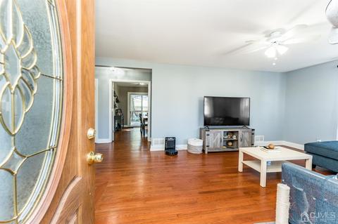 324 Codrington Pl, Bound Brook, NJ 08805 photo 2