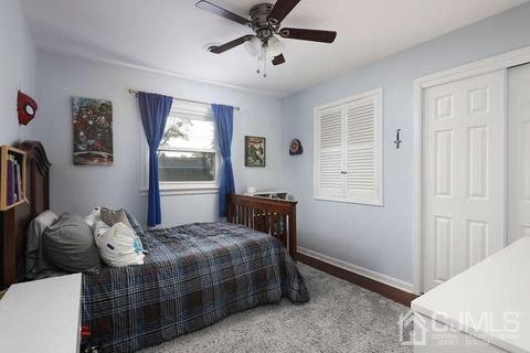 4 Sharp Rd, Edison, NJ 08837 photo 12