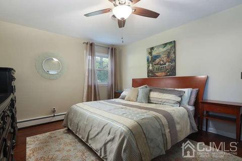 4 Sharp Rd, Edison, NJ 08837 photo 14