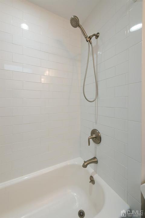 10 Whitehall Ave, Edison, NJ 08820 photo 25