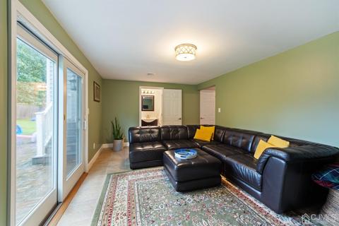 10 Whitehall Ave, Edison, NJ 08820 photo 15