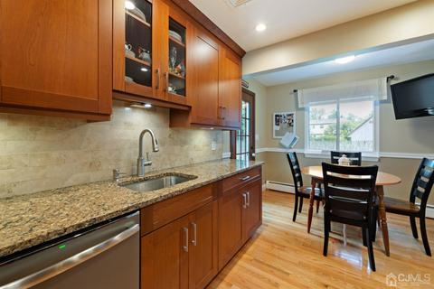 10 Whitehall Ave, Edison, NJ 08820 photo 10