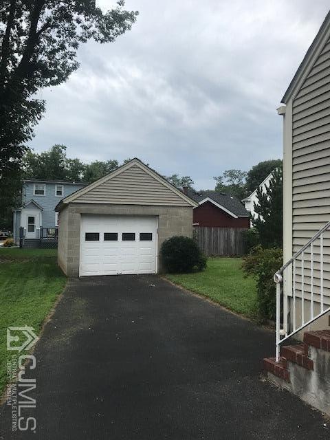 215 Stephenson Ave, Middlesex, NJ 08846 photo 16