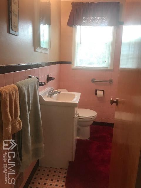 215 Stephenson Ave, Middlesex, NJ 08846 photo 11
