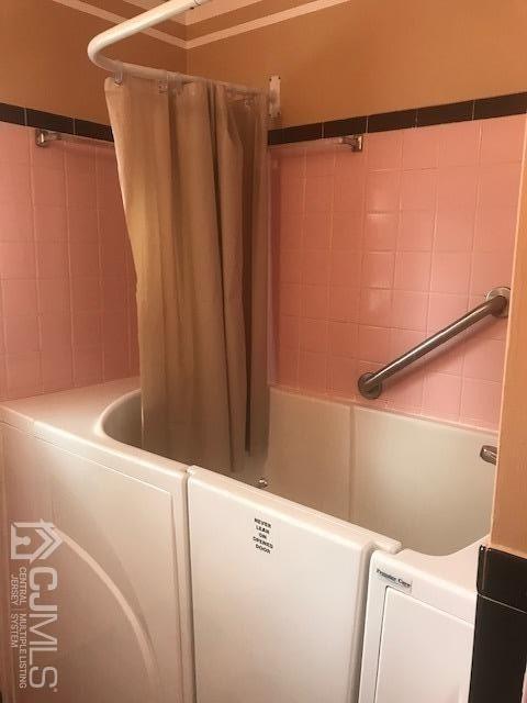 215 Stephenson Ave, Middlesex, NJ 08846 photo 12