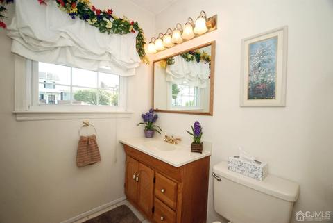 14 Mohawk Ave, Middlesex, NJ 08846 photo 10