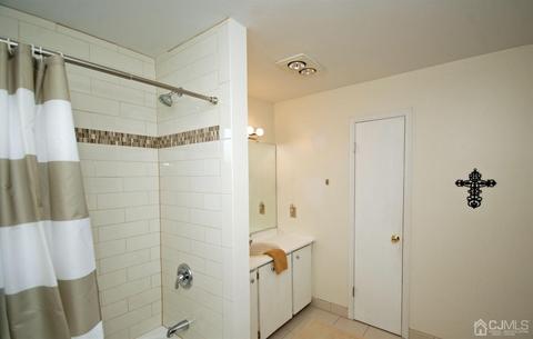 14 Mohawk Ave, Middlesex, NJ 08846 photo 13