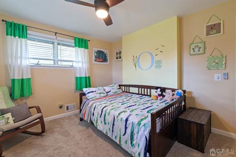 390 Seneca Ave, Middlesex, NJ 08846 photo 10
