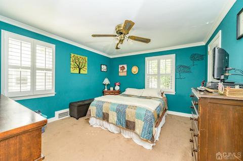 20 Macarthur Dr, Edison, NJ 08837 photo 16