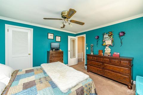 20 Macarthur Dr, Edison, NJ 08837 photo 17
