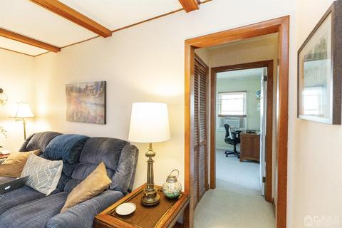 43 Walnut St, Edison, NJ 08817 photo 18