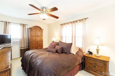 43 Walnut St, Edison, NJ 08817 photo 12