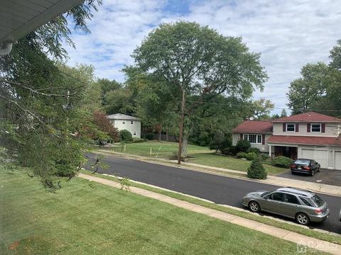 7 Falcon Dr, Edison, NJ 08820 photo 12