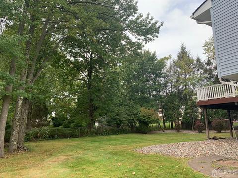7 Falcon Dr, Edison, NJ 08820 photo 6