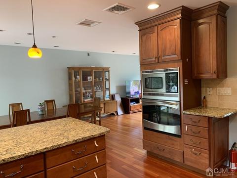 7 Falcon Dr, Edison, NJ 08820 photo 19