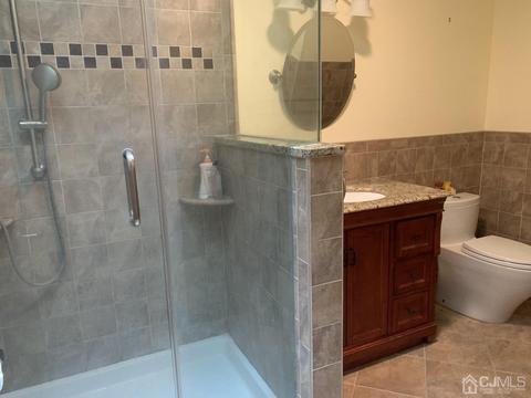 7 Falcon Dr, Edison, NJ 08820 photo 27