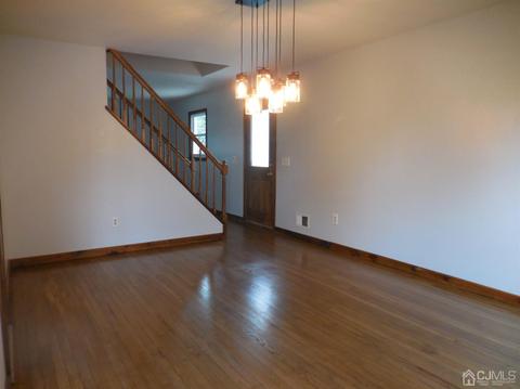 444 Fairview Ave, Middlesex, NJ 08846 photo 2