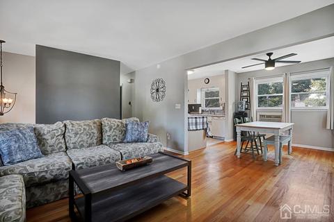 1 Milton Pl, Middlesex, NJ 08846 photo 7