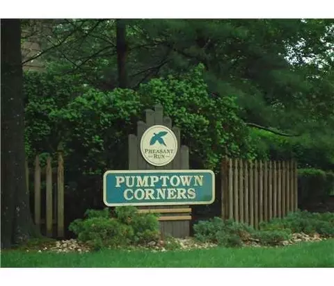 39 Pheasant Run, Edison, NJ 08820 photo 1
