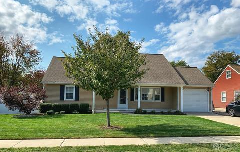 75 Pierson Ave, Edison, NJ 08837 photo 1