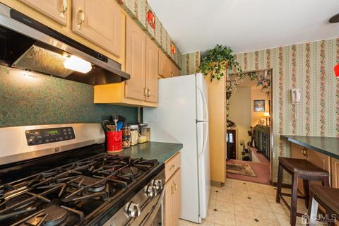 24 Harmony Way, Sewaren, NJ 07077 photo 11