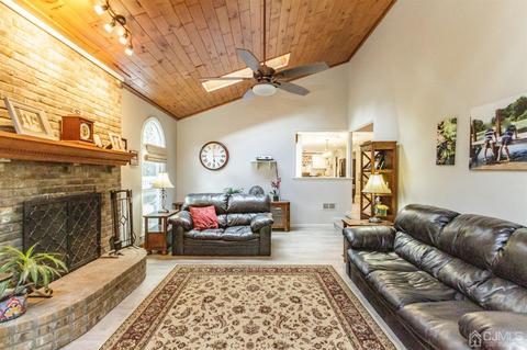 66 Rustic Trl, Raritan, NJ 08822 photo 16