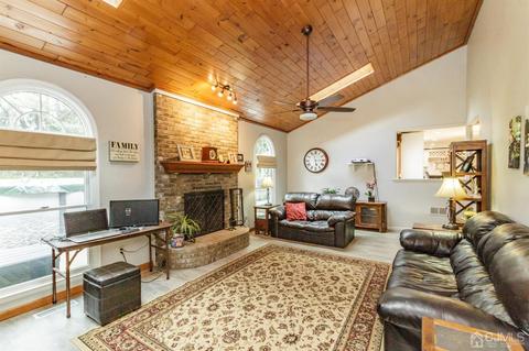 66 Rustic Trl, Raritan, NJ 08822 photo 15