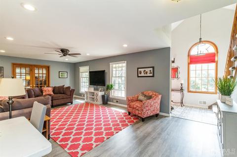 66 Rustic Trl, Raritan, NJ 08822 photo 4