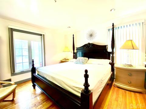 75 Schoder Ave, Woodbridge, NJ 07095 photo 3