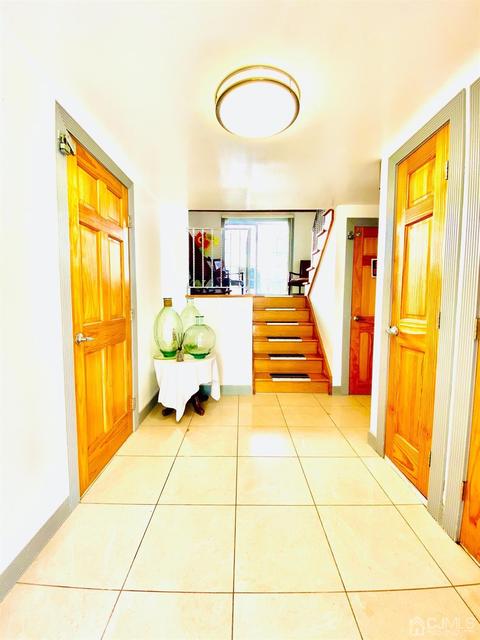 75 Schoder Ave, Woodbridge, NJ 07095 photo 10