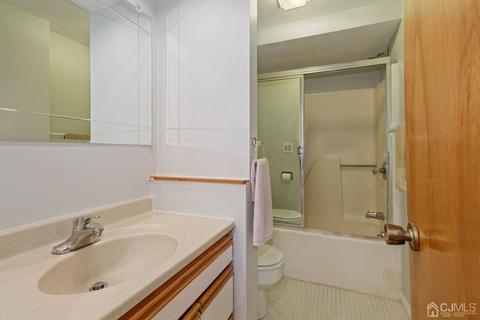 159 Vineyard Rd, Edison, NJ 08817 photo 11