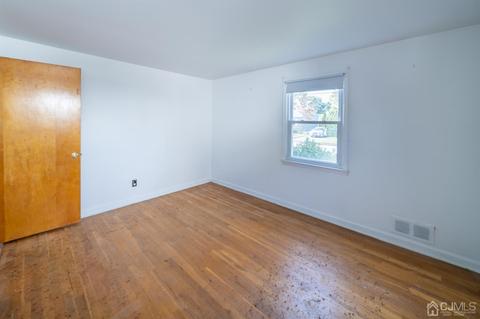 416 First St, Middlesex, NJ 08846 photo 10