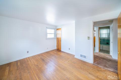 416 First St, Middlesex, NJ 08846 photo 9