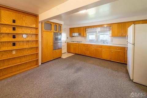 416 First St, Middlesex, NJ 08846 photo 5