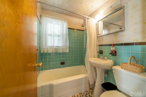 416 First St, Middlesex, NJ 08846 photo 12