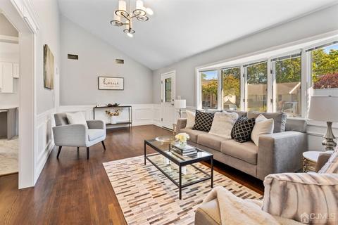 13 Blake Dr, Clark, NJ 07066 photo 3