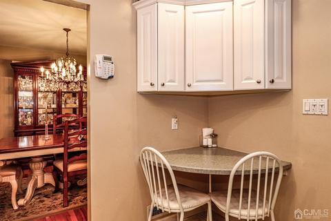 16 Phillips Rd, Edison, NJ 08817 photo 19