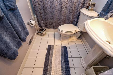 16 Phillips Rd, Edison, NJ 08817 photo 21