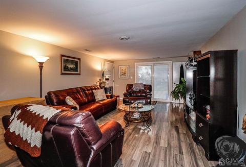 16 Phillips Rd, Edison, NJ 08817 photo 7