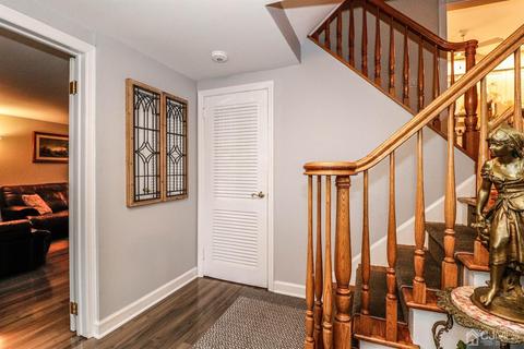 16 Phillips Rd, Edison, NJ 08817 photo 5
