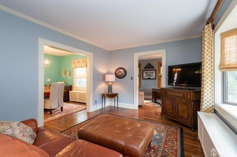 146 Stout Ave, Middlesex, NJ 08846 photo 5