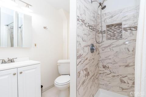 116 Pond Ave, Middlesex, NJ 08846 photo 21